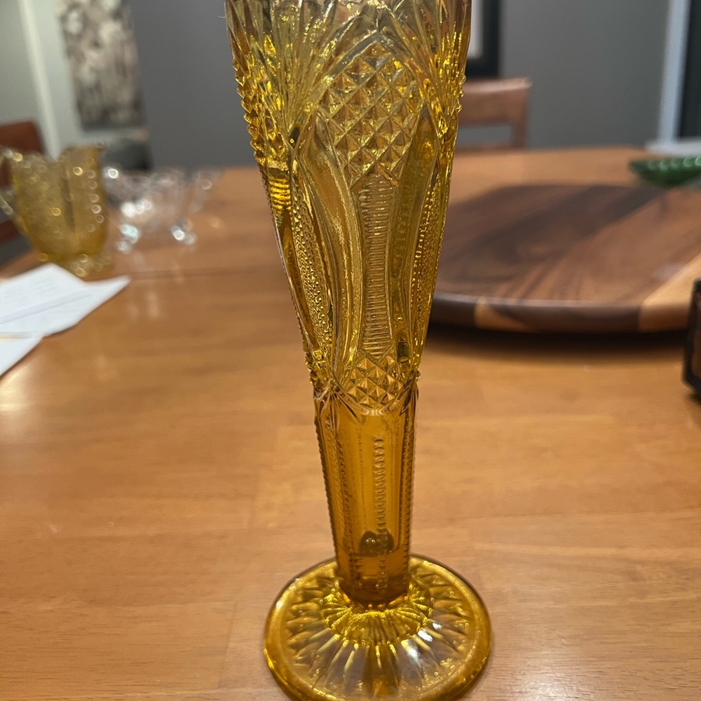 Elegant vintage Amber Glass Vase